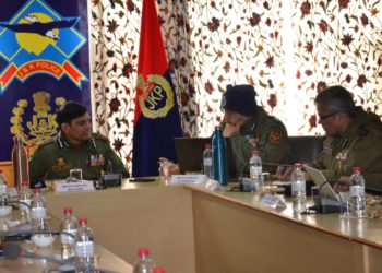 ADGP Kashmir visits Awantipora; Reviews security, law & order scenario