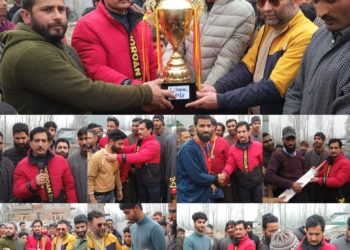 Mohammad Amin Shah witnessed a thrilling match between a team of Sidiq Memorial Pati Rampora and Friends Eleven at Sheikh Mohalla Theeru Ganderbal
