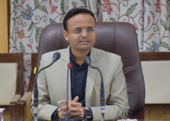 DC Kupwara chairs DDMA meeting 5 property damage relief cases approved  