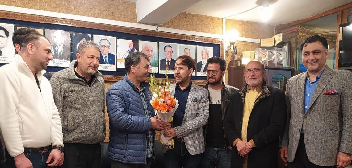 Historic moment for Kashmir business community as  CCIK meets KCCI