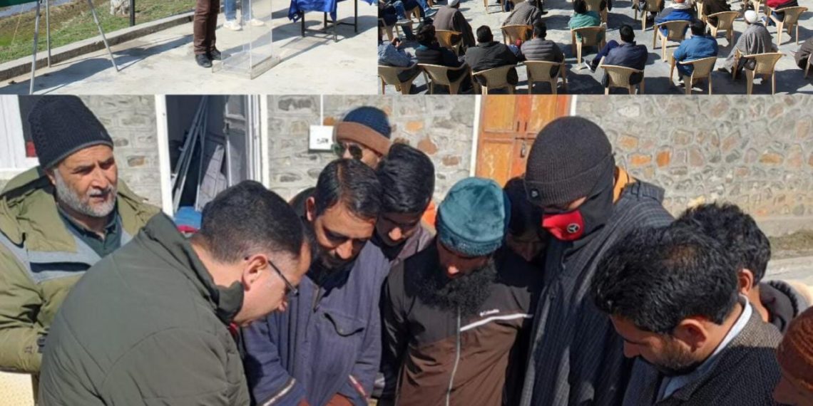 Army organises Mushroom Farming training for locals at Banihal 