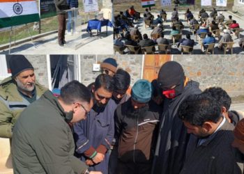 Army organises Mushroom Farming training for locals at Banihal 