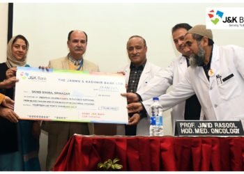 Under CSR, J&K Bank collaborates with SKIMS to help poor cancer patients