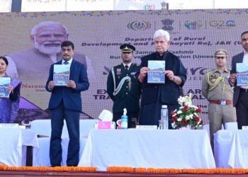 Lt Governor inaugurates SARAS Aajeevika Mela in Jammu 