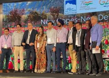 J&K Tourism Pavilion – the flavour of OTM Mumbai, attracts overwhelming response 