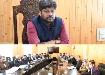 DC Ganderbal calls for strict adherence to standing rules for running private schools