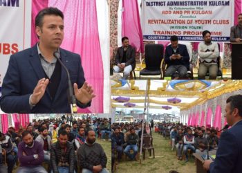 Revitalization of Youth Clubs: DC Kulgam inaugurates 4 days Training programme for Volunteers