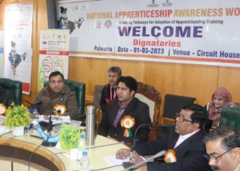 DC Pulwama presides over National Apprenticeship Awareness Workshop