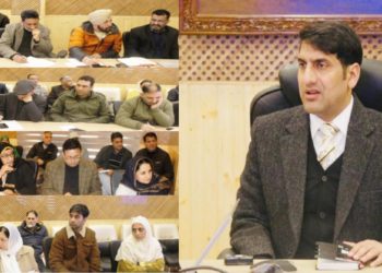 DC Srinagar reviews functioning of Youth Clubs