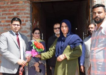 DDC Rajouri leads Greh Parvesh ceremonies under PMAY-G, AWAAS Plus scheme