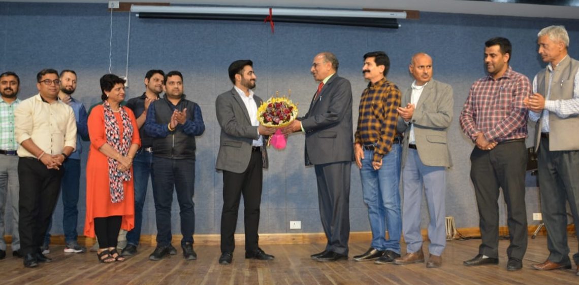 DIPR bids affectionate farewell to Jawahir Lal Raina on his Superannuation