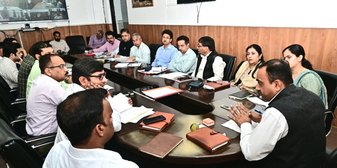 Div Com reviews progress on mega development projects in Jammu division
