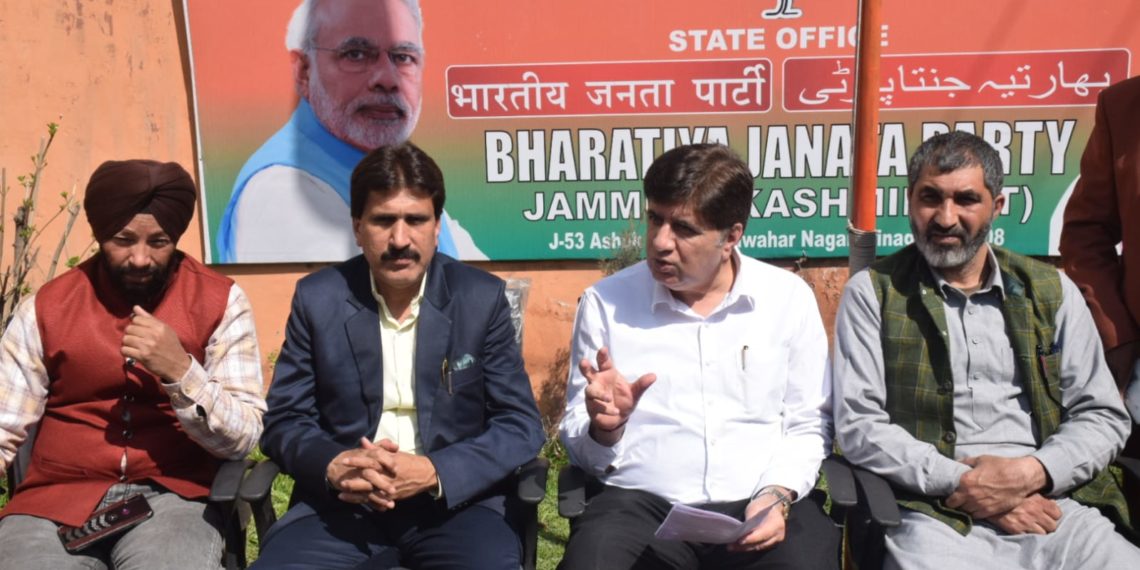 BJP chief spokesman Sunil Shetty  along with BJP JK Spokesman Altaf Thakur welcomes union budget for JK, says every sector taken care off