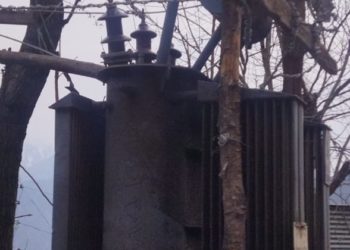 Unscheduled and Frequent Power Cuts Irk Resident of Karnah