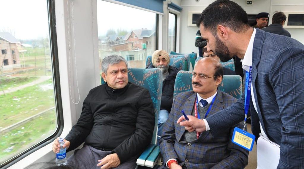 Union Railways Minister visits Srinagar