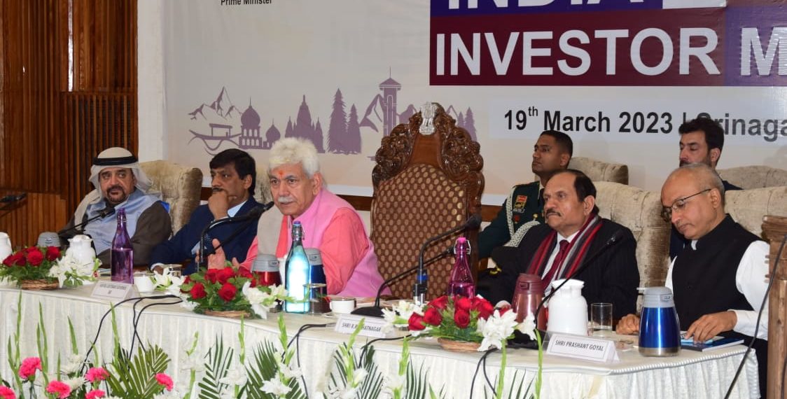 Lt Governor addresses India-UAE Investment Summit at Srinagar