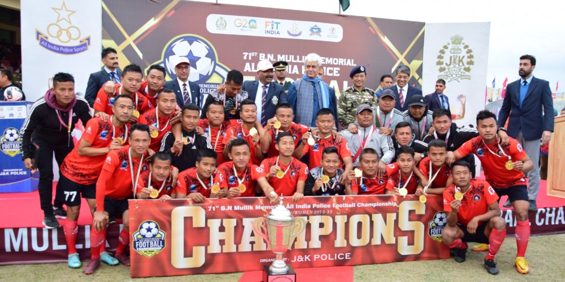 Lt Governor attends closing ceremony of 71st BN Mullik Memorial All India Police Football Championship at Srinagar