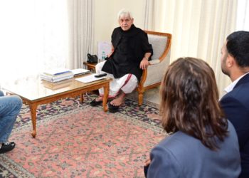 Outstanding sportspersons call on Lt Governor