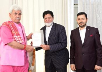 Former Minister, Chairperson Nirbhay Bharat Foundation call on Lt Governor