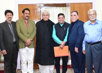 Delegation of S.O.S International calls on Lt Governor