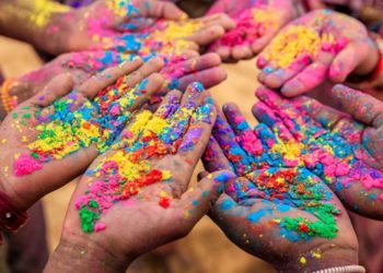 PHOOLON KA HOLI IN KASHMIR:  A symbol of communal Harmony and brotherhood
