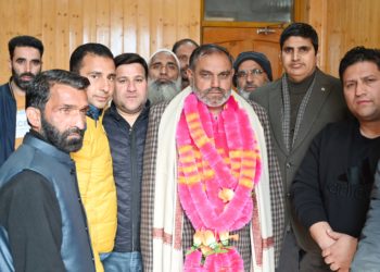 Shopian Administration bids farewell to ADDC on his superannuation