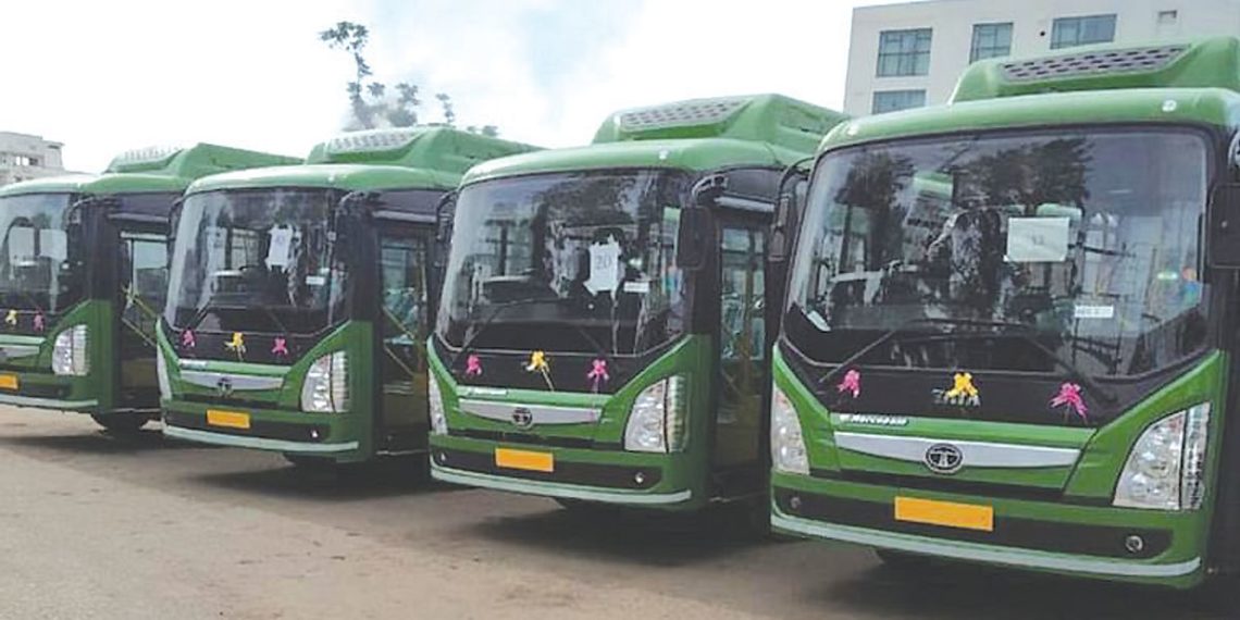 After Div Com’s direction, night bus service starts on 2 routes in Sgr