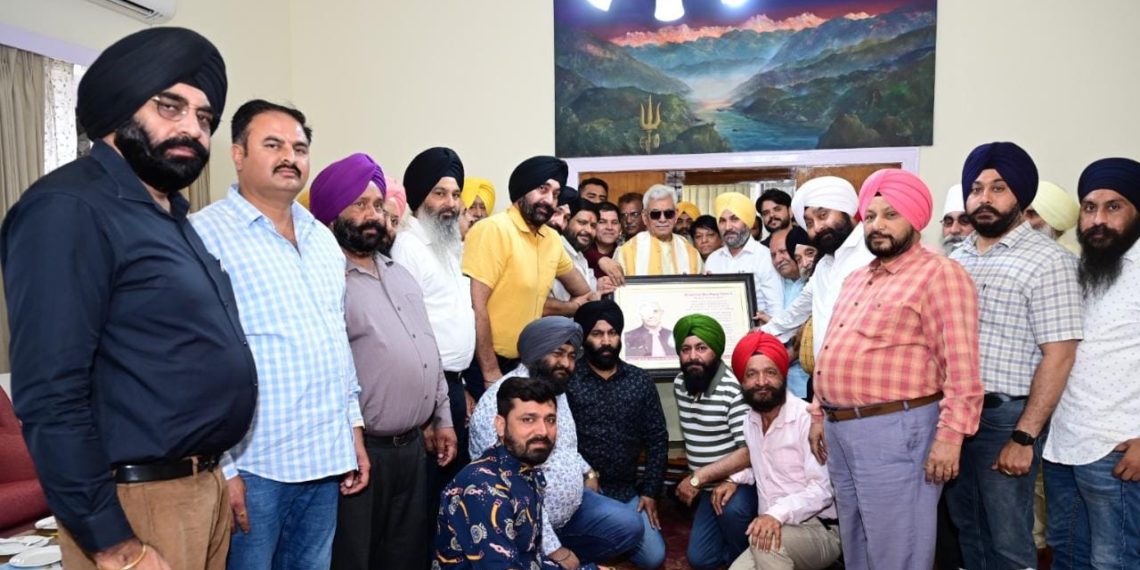 All J&K Transport Welfare Association; delegation from Dudu calls on Lt Governor