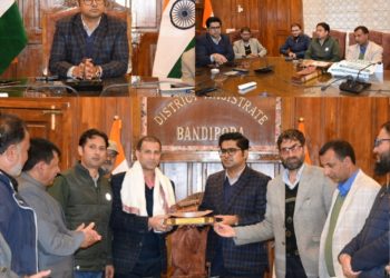DC Bandipora hosts farewell to accord warm send off to retiring officers