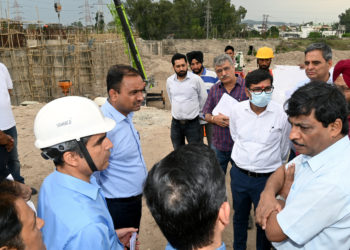 CS tours Jammu City to inspect ongoing Development works