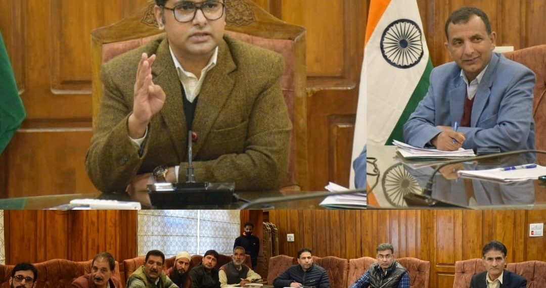DC Bandipora convenes meeting of political parties to discuss special summary revision