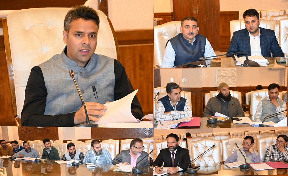 DC Kulgam reviews implementation of Jal Shakti Abhiyan-Catch the Rain
