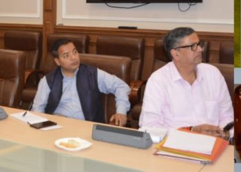 Dulloo chairs meeting regarding early emergence of pests in districts