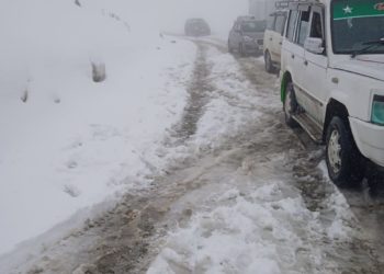Chowkibal-Tangdhar road  shut due to heavy rains and received fresh snow fall at sadhna top