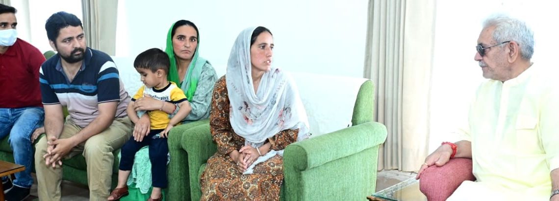 Lt Governor meets the family members of martyr civilian Sanjay Sharma