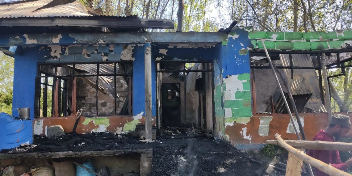 Two house’s, Cowshed damaged in Bandipora blaze