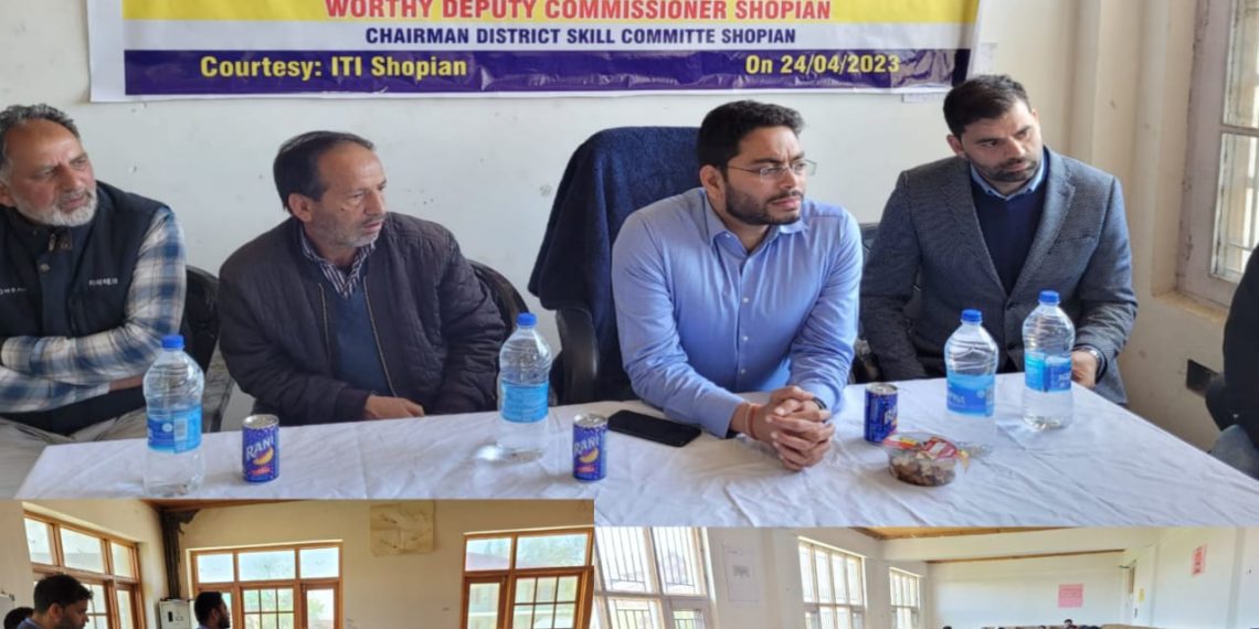 DDC inaugurates Training programmes under PMKVY 4.0 at ITI Shopian