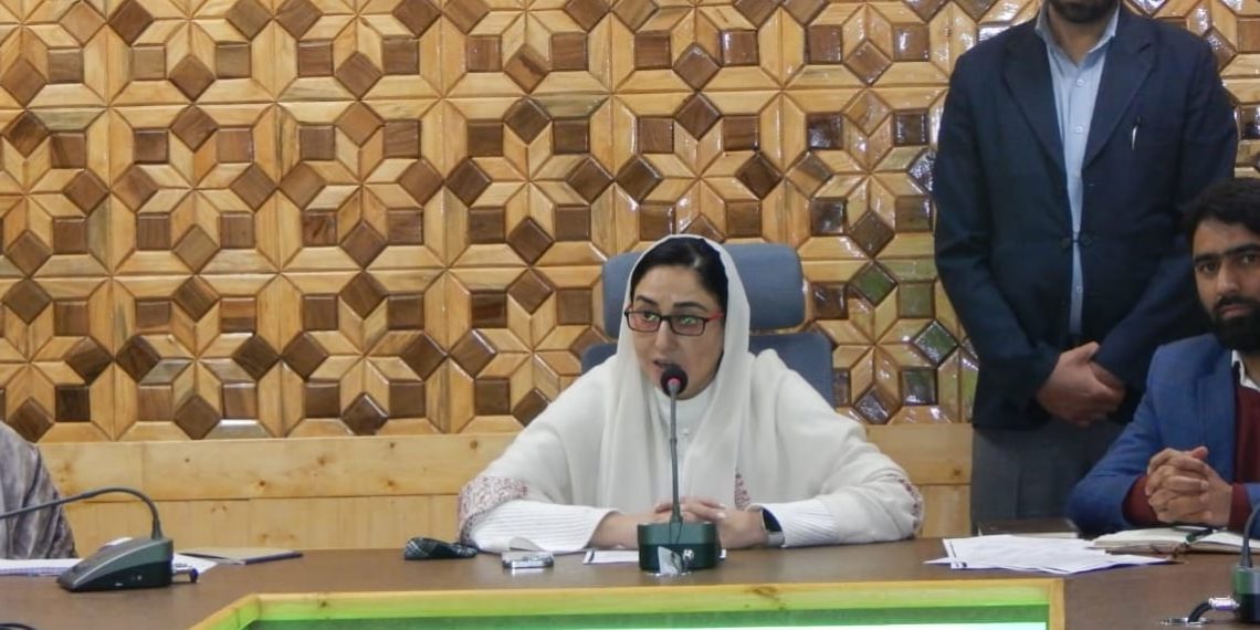 Dr Darakhshan reviews progress of District Verification Teams for take-over of Waqf notified  properties 
