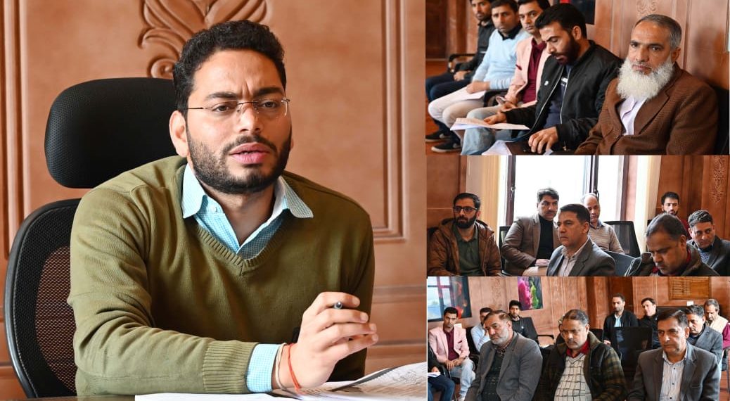 DDC Shopian reviews action plan for harvesting rain water