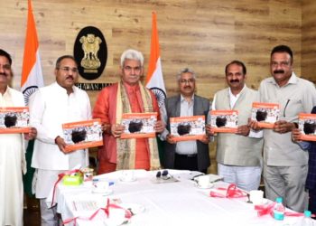 Lt Governor releases “Shri Amarnathji Yatra Guide book” published by Tourism Federation of Jammu 