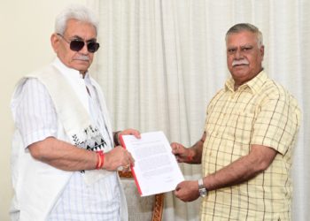VC CUK, Former Minister, Ex-MLC call on Lt Governor
