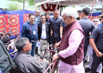 Lt Governor Announces Ex-Gratia For Next Kin Of Deepu, Who Was Killed Yesterday By Militants In Anantnag