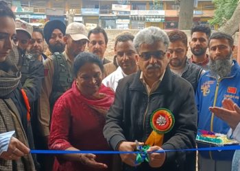 Atal Dulloo visits Pattan, inaugurates Rs 1.92 cr Veterinary Hospital, Fertility camp under HADP