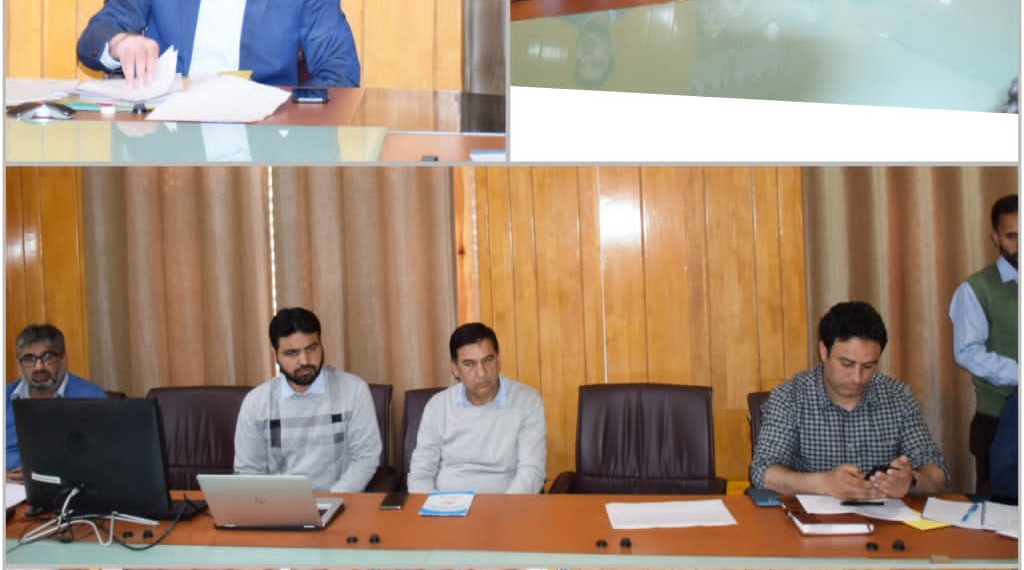DC Pulwama discusses cases of Change of Land Use