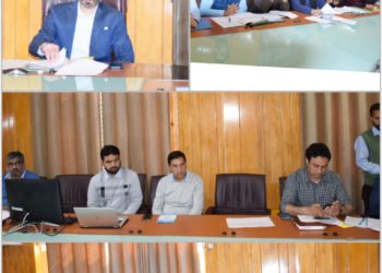 DC Pulwama discusses cases of Change of Land Use 