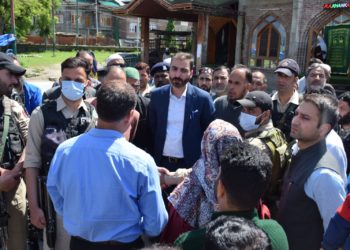 DC conducts extensive tour of Pulwama; interacts with different communities