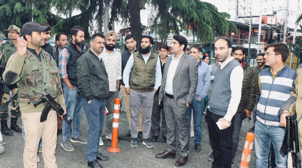G-20 Summit DC Srinagar inspects progress of works in City parts, on Gupkar-IG Road Axis