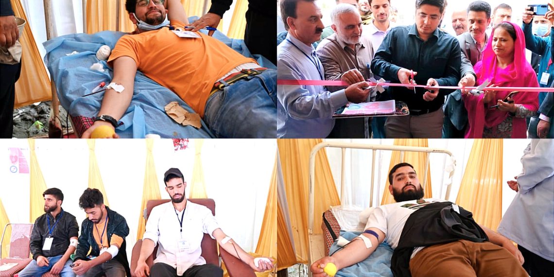 DC inaugurates Blood Donation camp at DH Shopian 