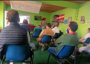 DCO Kulgam organises Awareness programme or chemists at Yaripora 