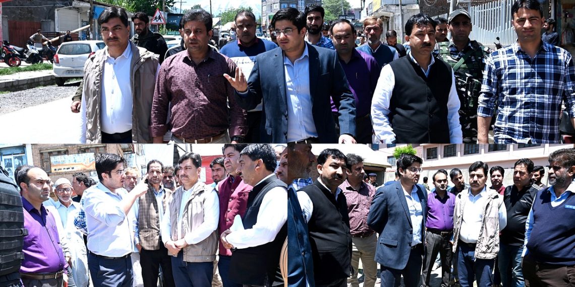 DDC Shopian conducts extensive tour of Town